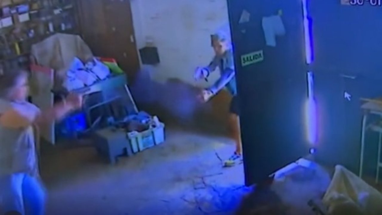 Video: ex agente del Servicio Penitenciario se resistió de un robo a los tiros