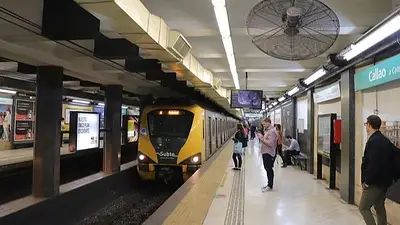 Subte. Aumento. Tarifa. Subte. Aumento. Tarifa.