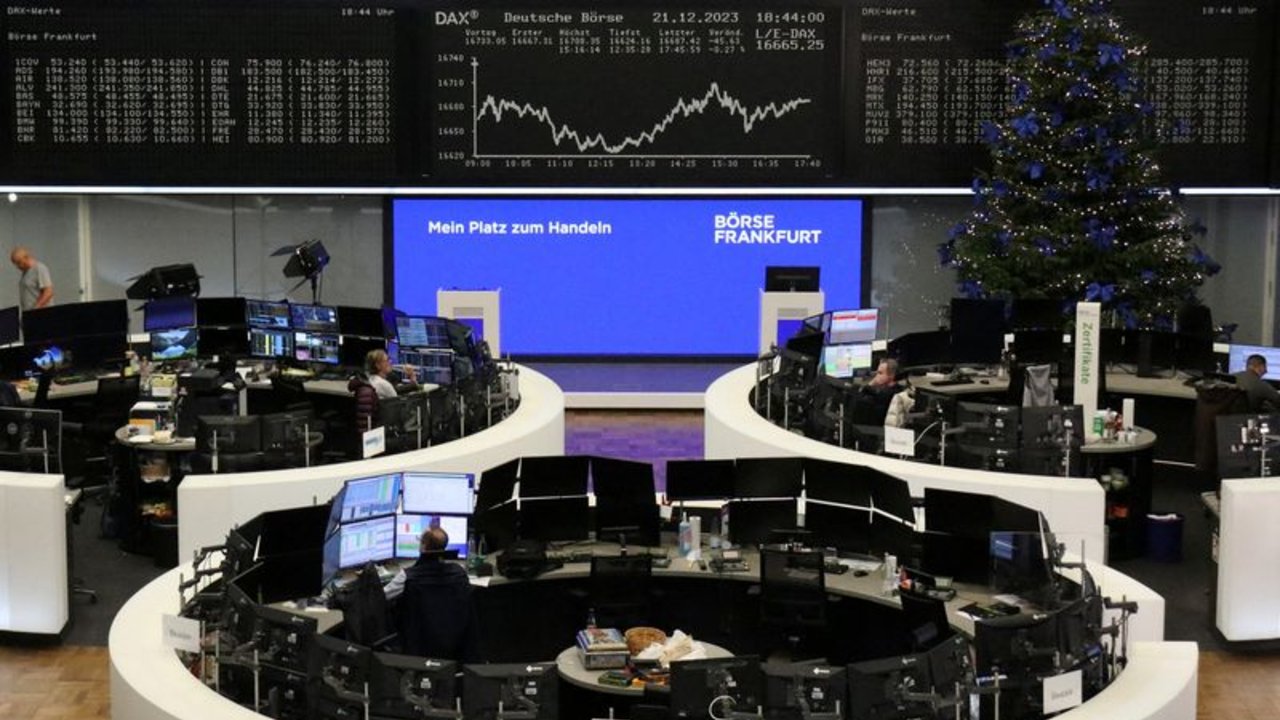 Las bolsas europeas se encaminan a su primera pérdida en ocho semanas