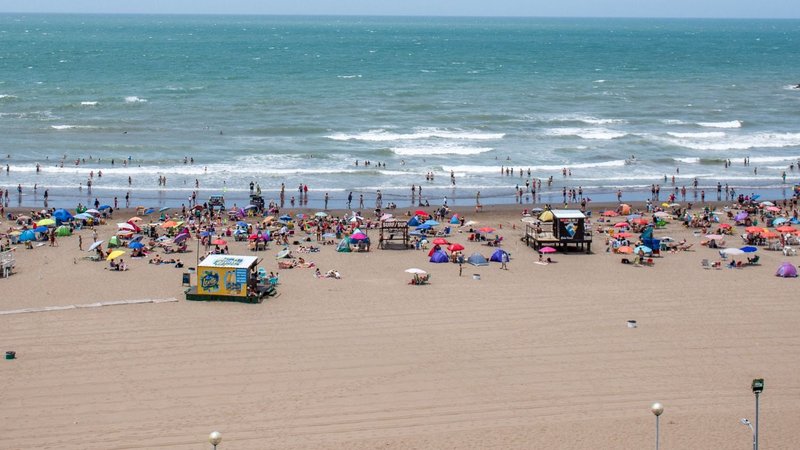 Las fotos de una temporada de la Costa a media máquina