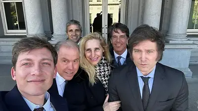 El principal asesor de Milei no tiene obligación de presentar su declaración jurada El principal asesor de Milei no tiene obligación de presentar su declaración jurada