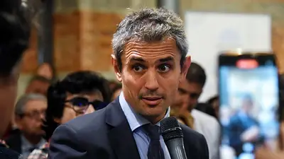 Le salió mal: apuntaron contra Martín Menem tras difundir "datos falsos" sobre la gestión de Quintela en La Rioja Le salió mal: apuntaron contra Martín Menem tras difundir "datos falsos" sobre la gestión de Quintela en La Rioja