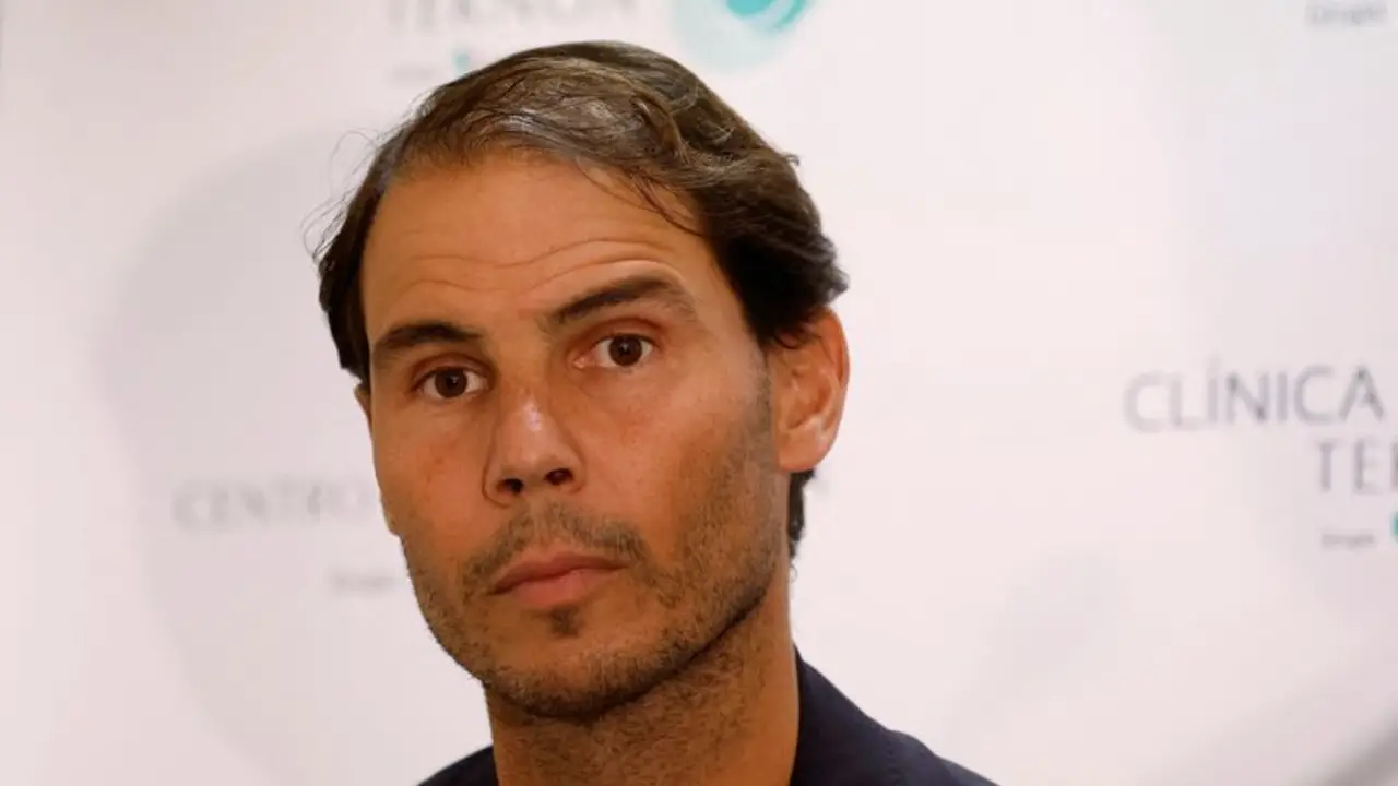 Nadal se baja del Abierto de Australia por una nueva lesión muscular
