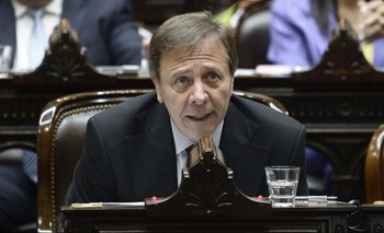 Zago le pidió al Gobierno "volver al diálogo" | Javier milei presidente