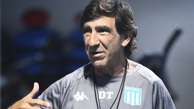Racing Club, Emiliano Vecchio, Gustavo Costas.