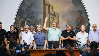 Las delegaciones de la CGT ratificaron el paro contra el DNU: "Las calles se van a cortar" Las delegaciones de la CGT ratificaron el paro contra el DNU: "Las calles se van a cortar"