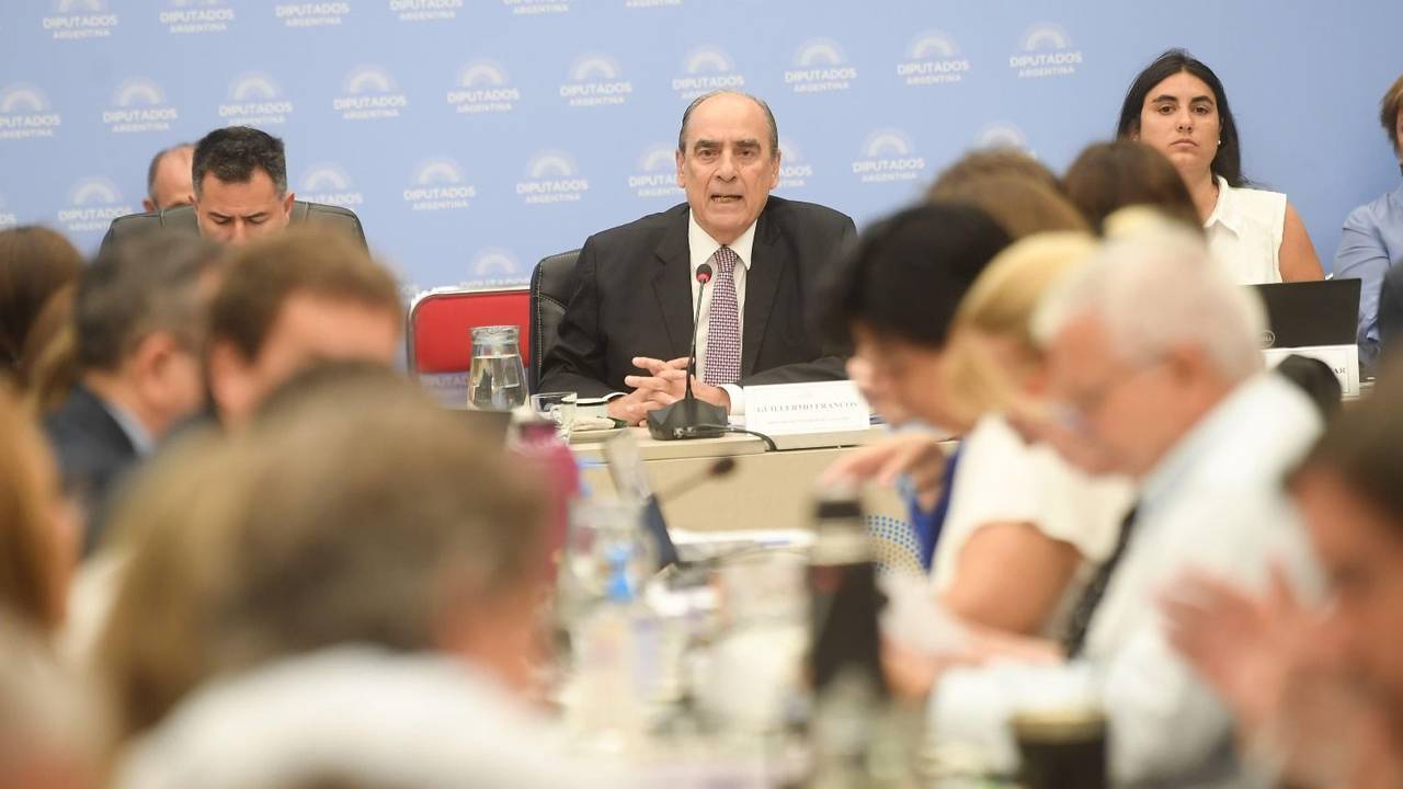 La reforma electoral del Gobierno con problemas en las dos Cámaras