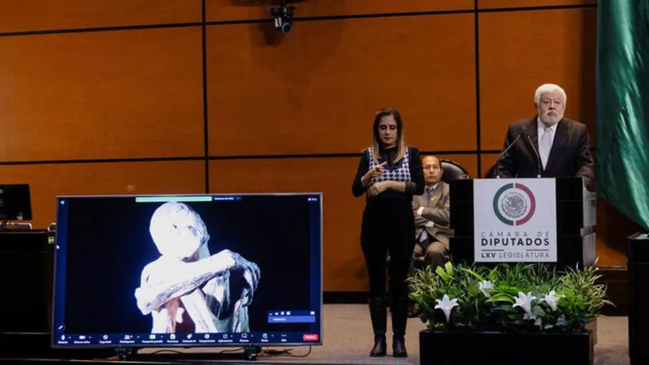 Perú niega que "muñecos humanoides" incautados que iban a ir a México tengan origen extraterrestre