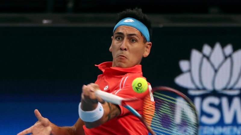 El chileno Tabilo se prepara para el Abierto de Australia adjudicándose torneo en Auckland