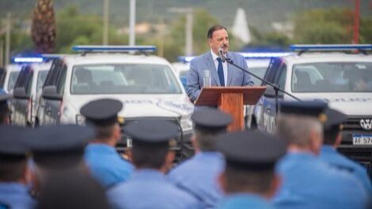 Quintela mantuvo una reunión clave para la recomposición salarial de los trabajadores: a quién va dirigida