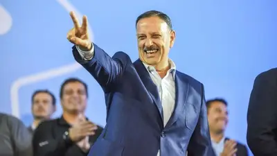 Quintela se refirió al presente del peronismo y pidió "volver a seducir" a la sociedad Quintela se refirió al presente del peronismo y pidió "volver a seducir" a la sociedad