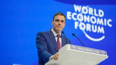 Sánchez, la antítesis de Milei en Davos: contra el neoliberalismo y a favor de la democracia Sánchez, la antítesis de Milei en Davos: contra el neoliberalismo y a favor de la democracia