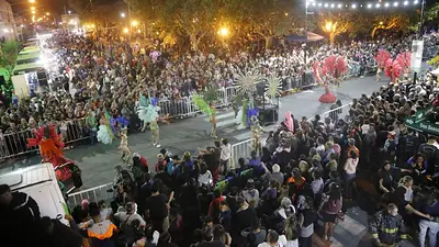 Por el ajuste nacional, Ensenada suspendió el Carnaval de la Región Por el ajuste nacional, Ensenada suspendió el Carnaval de la Región