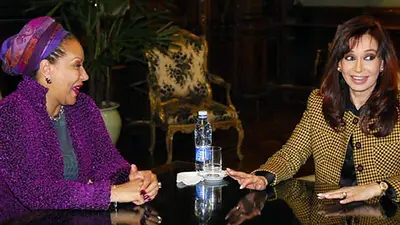 Cristina Kirchner lamentó la muerte de una amiga colombiana Cristina Kirchner lamentó la muerte de una amiga colombiana