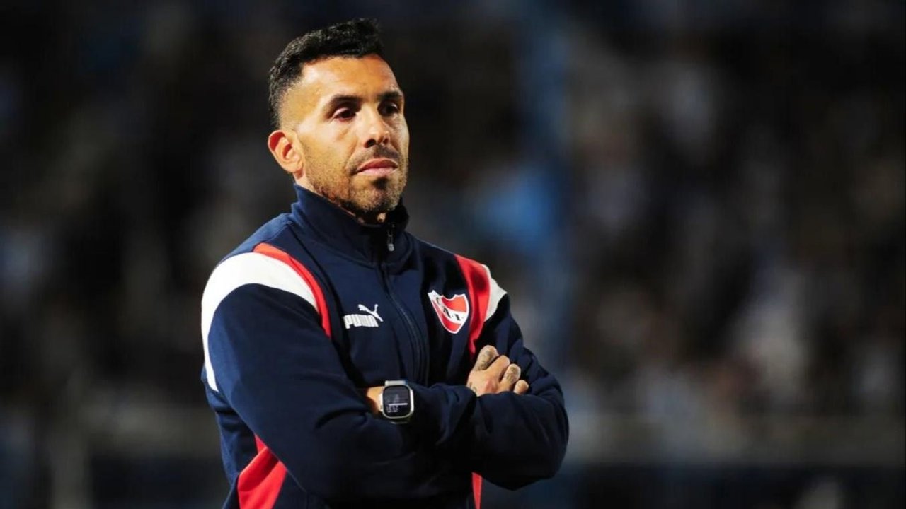 Carlos Tevez Independiente Rodrigo Atencio