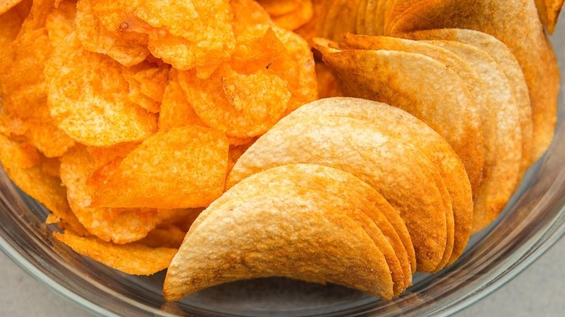 Papas fritas de tubo