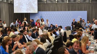 Tras más de dos horas de debate, el oficialismo se apresta a dictaminar