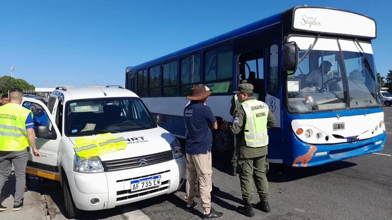 Paro General: Seguridad entorpece con controles, pero las manifestaciones crecen en todo el país