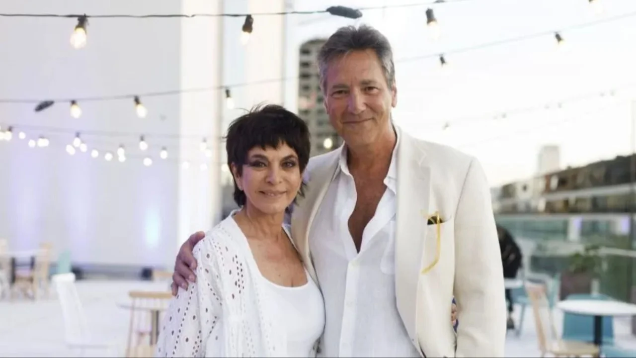 Mónica Gutierrez y su esposo