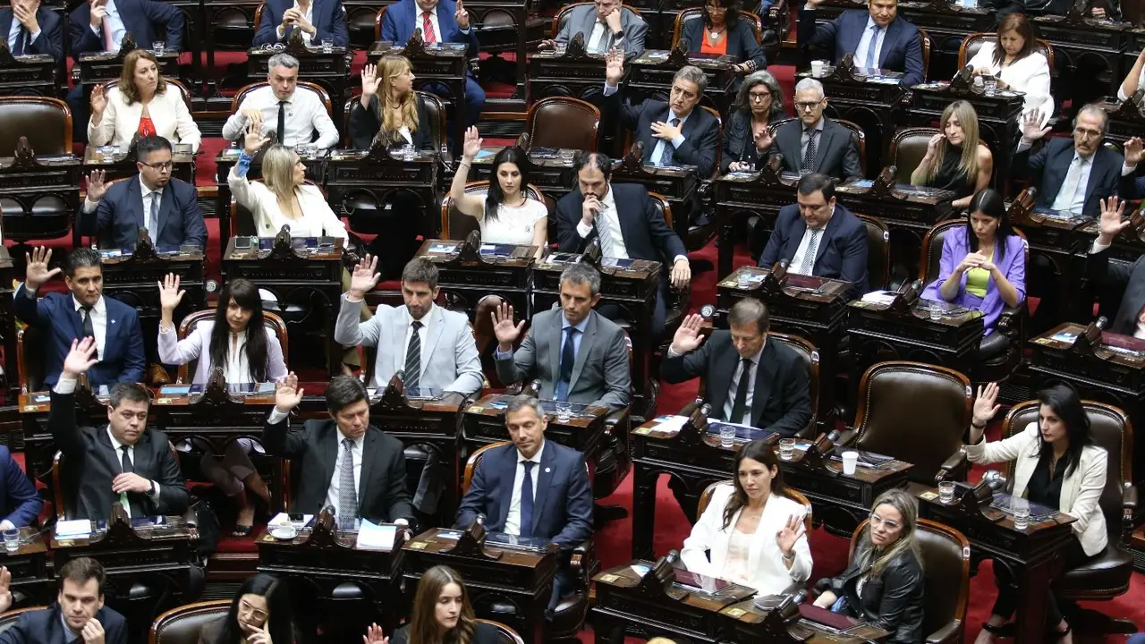 Fuerte revés para la estrategia del Gobierno: quitó la autorización para vender activos del FGS de la ley ómnibus
