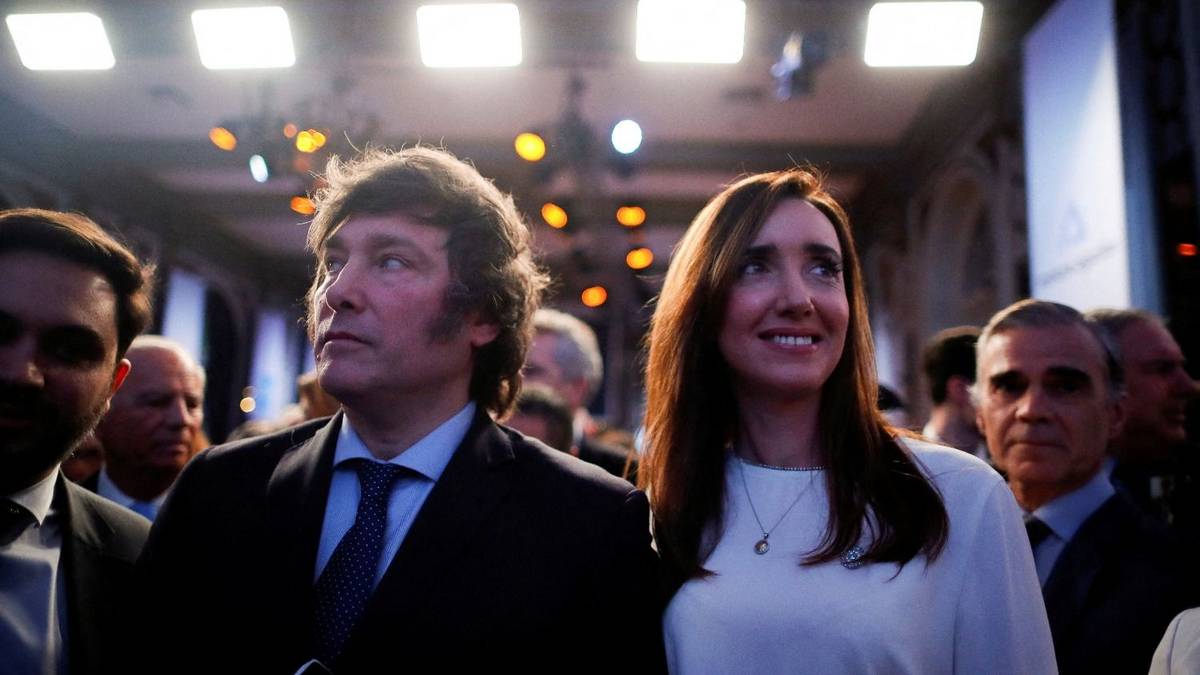 Milei viaja a Rosario con Adorni y se cruzará con Villarruel