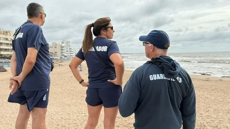 Buscan desesperadamente a un argentino que desapareció en el mar de Punta del Este