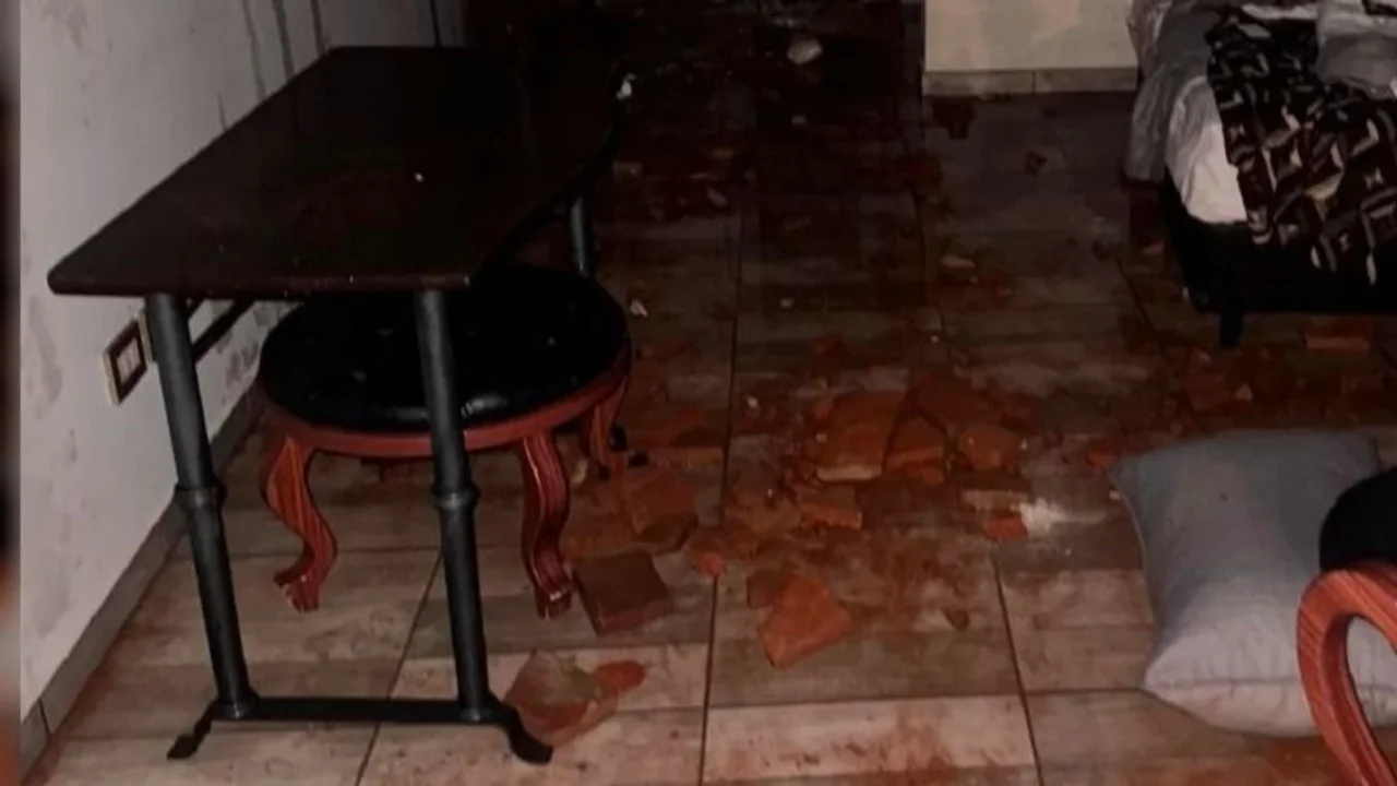 Un temporal arrancó el techo de un hotel: hay tres personas heridas
