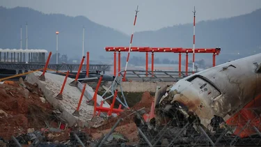 La Policía de Corea del Sur registra Jeju Air y al operador del aeropuerto tras el accidente mortal