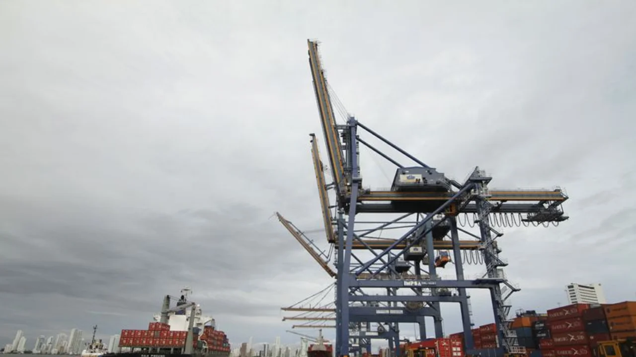 Valor de exportaciones de Colombia cae en noviembre
