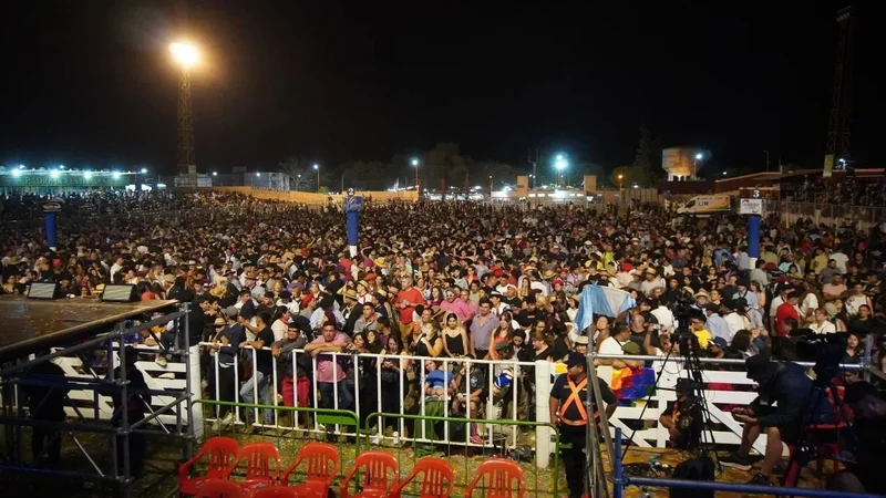 El folklore festeja la novedad clave del "Padre de Festivales"