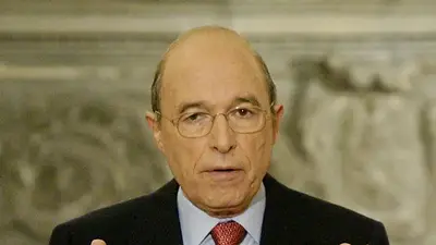 Ex primer ministro griego Simitis muere a los 88 años Ex primer ministro griego Simitis muere a los 88 años