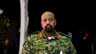 El jefe militar de Uganda dice que quiere decapitar al líder de la oposición El jefe militar de Uganda dice que quiere decapitar al líder de la oposición