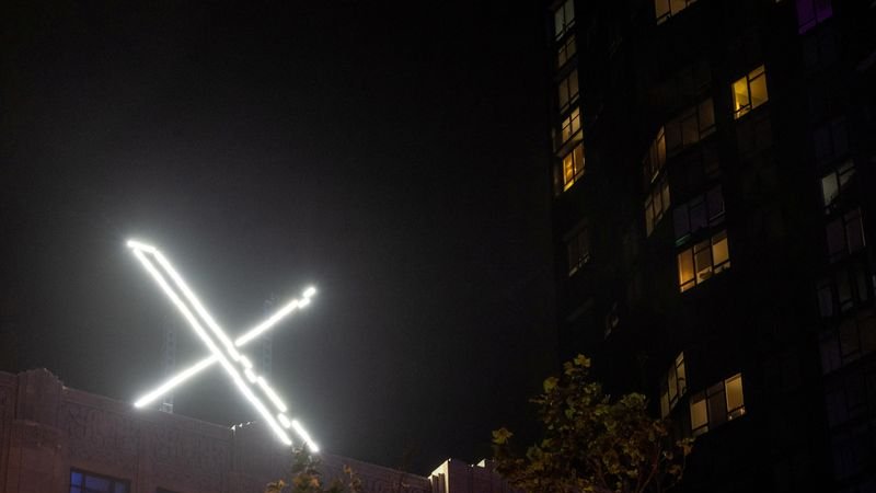 España dice que las redes sociales como X deben ser neutrales, sin interferir