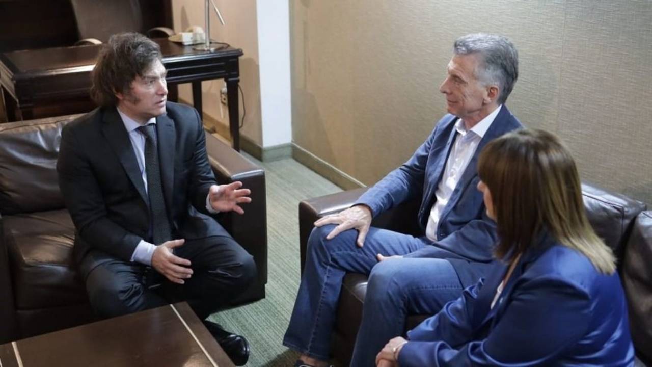 Una lista de la AFIP metió más ruido en la interna entre Milei y Macri