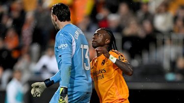 Vinícius, sancionado con dos partidos, podrá jugar la Supercopa