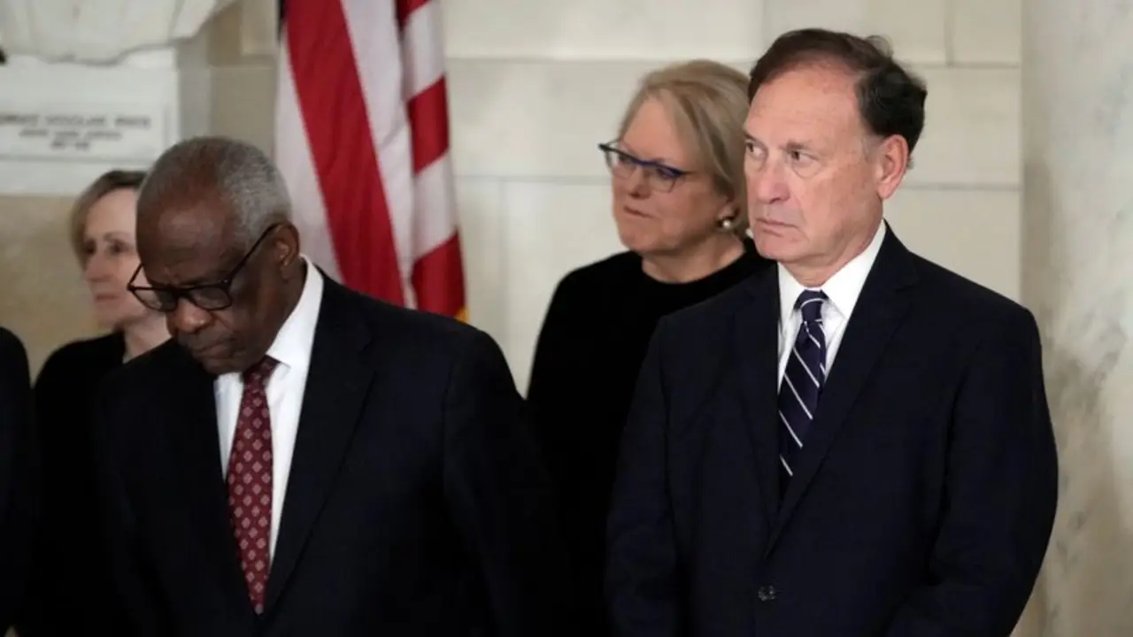 El juez Alito de la Corte Suprema de EEUU habló con Trump el martes