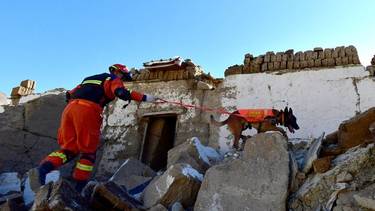 China centra los esfuerzos en los supervivientes del terremoto en Tíbet tras concluir las búsquedas