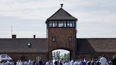 El presidente polaco pide que Netanyahu, acusado por la CPI, pueda acudir al aniversario de Auschwitz