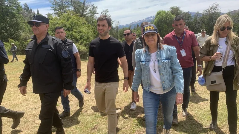 Con Bullrich a la cabeza,  el Gobierno desalojó una comunidad mapuche en Chubut
