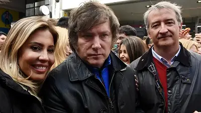 Libertarios contra Pullaro: tras el amparo para frenar la reforma constitucional, se realizó una audiencia clave en Rosario Libertarios contra Pullaro: tras el amparo para frenar la reforma constitucional, se realizó una audiencia clave en Rosario