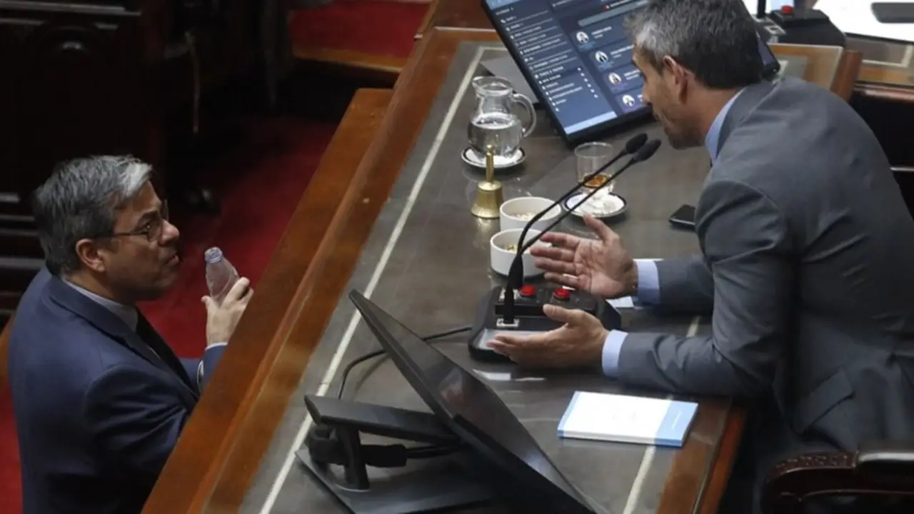 Los reclamos por las comisiones adelantan la reactivación del Congreso