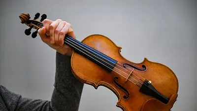 Un violín Stradivarius se subastará con un precio estimado en un récord de 18 millones de dólares Un violín Stradivarius se subastará con un precio estimado en un récord de 18 millones de dólares