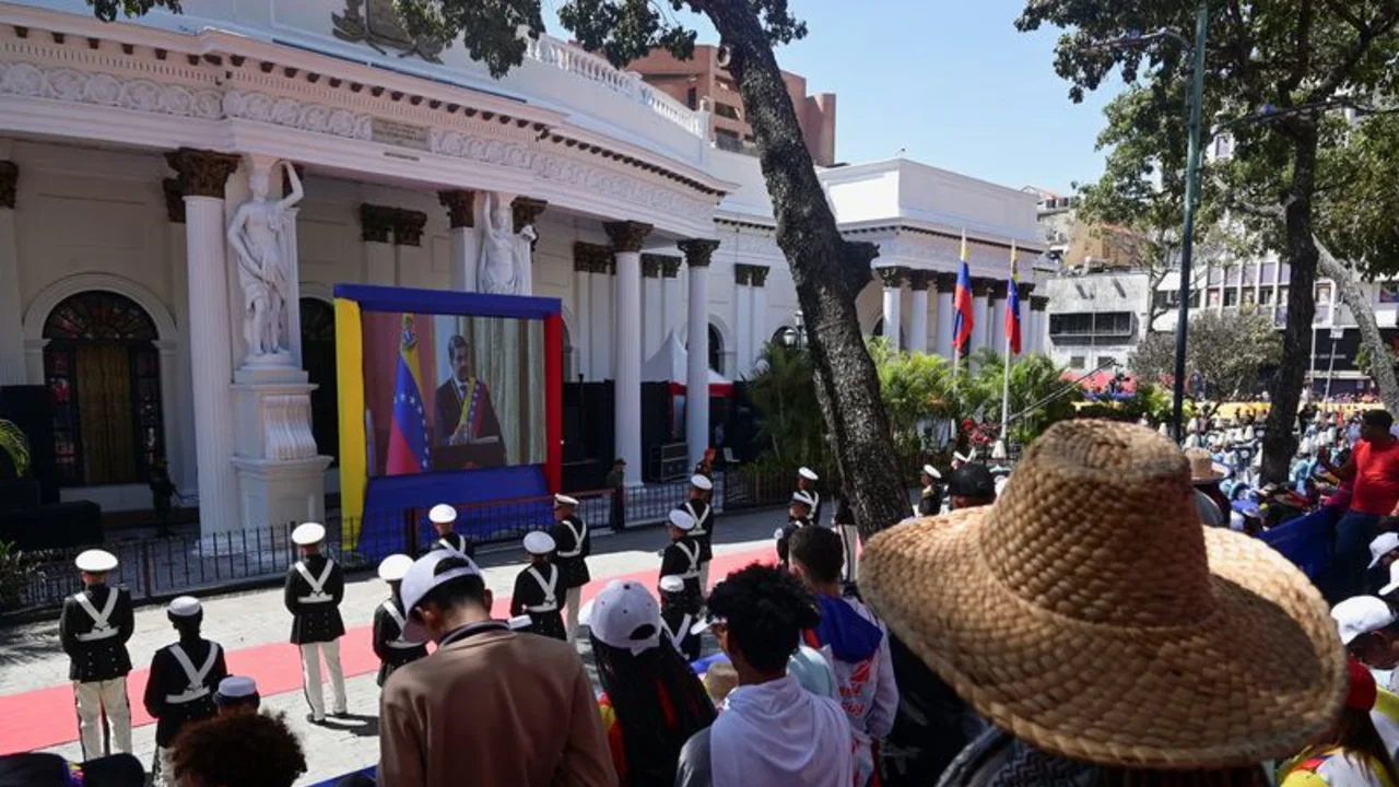 Gran Bretaña sanciona a 15 venezolanos vinculados al Gobierno de Maduro