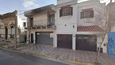 Escuchaban gritos de auxilio desde un geriátrico y cuando entraron hallaron a seis abuelos atados: el horroroso episodio en Córdoba Escuchaban gritos de auxilio desde un geriátrico y cuando entraron hallaron a seis abuelos atados: el horroroso episodio en Córdoba