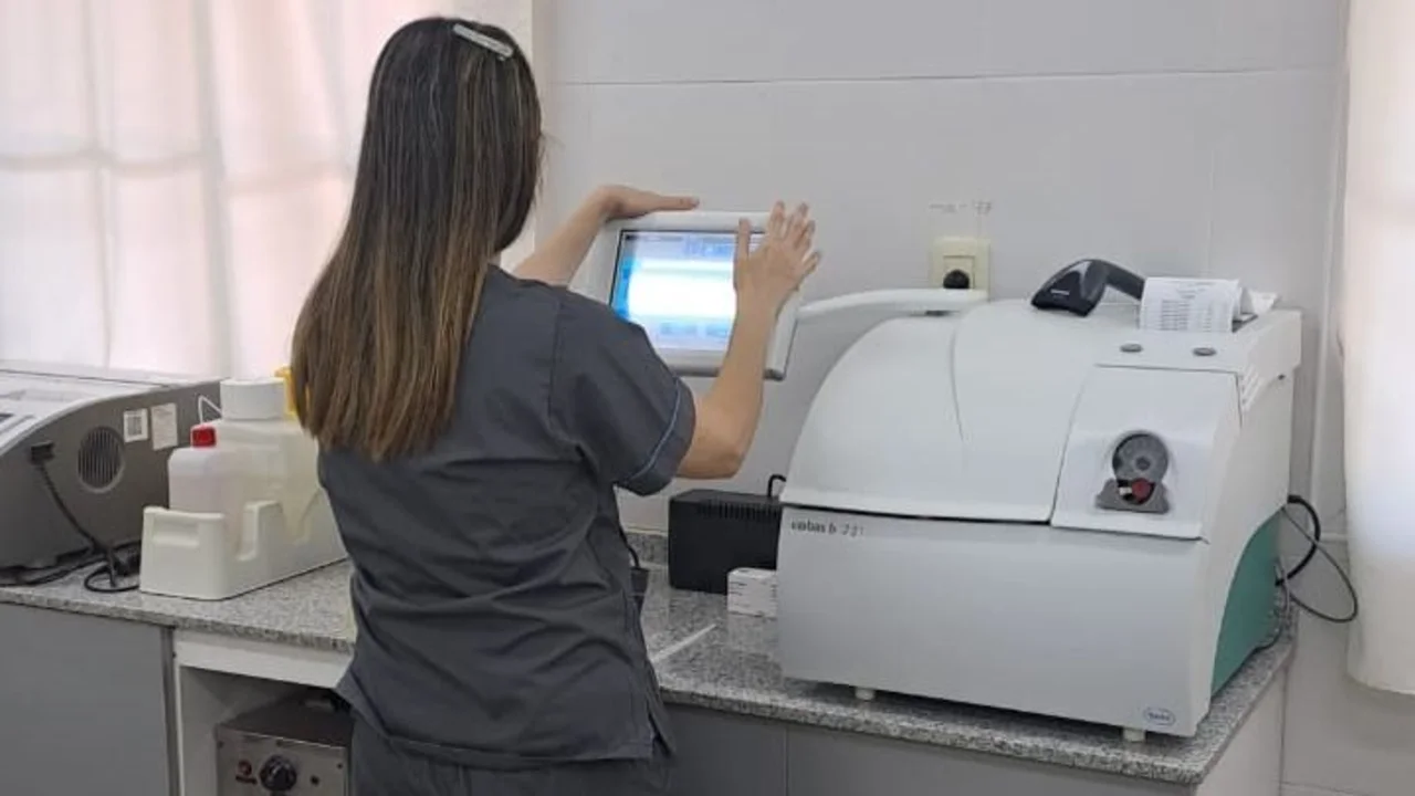 Salud pública: el Gobierno de Formosa incorporó un nuevo equipo automatizado para mejorar la atención