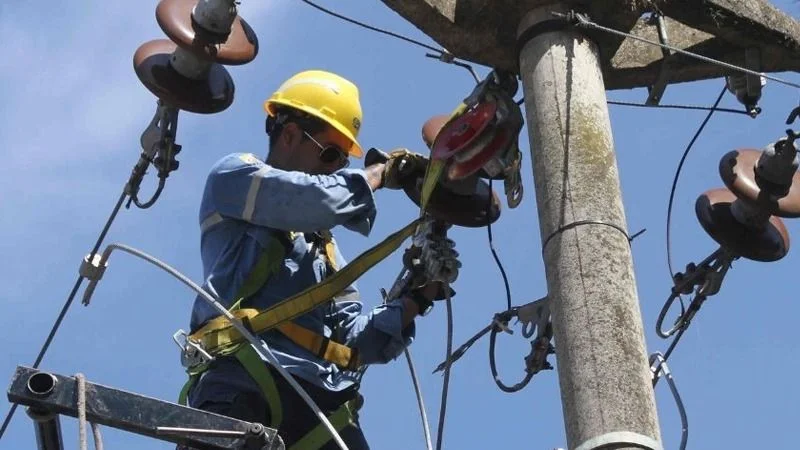 Luego del tarifazo de Pullaro, cortes de luz en todo Santa Fe: qué zonas se verán afectadas