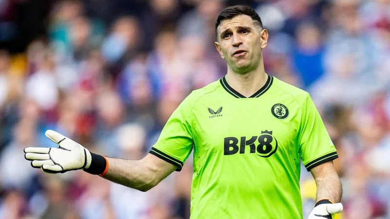 Emiliano "Dibu" Martínez Aston Villa