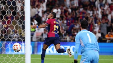 El Barcelona golea 5-2 al Real Madrid en una emocionante final de la Supercopa de España