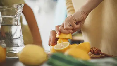 agua, limón, estómago, salud agua, limón, estómago, salud