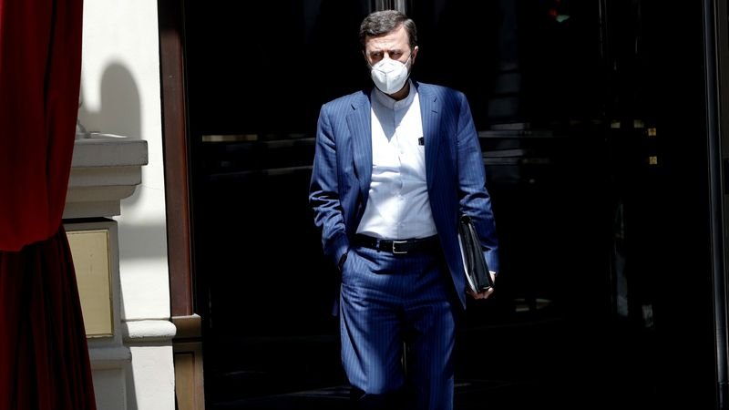 Irán y los países europeos proseguirán las conversaciones sobre el programa nuclear de Teherán